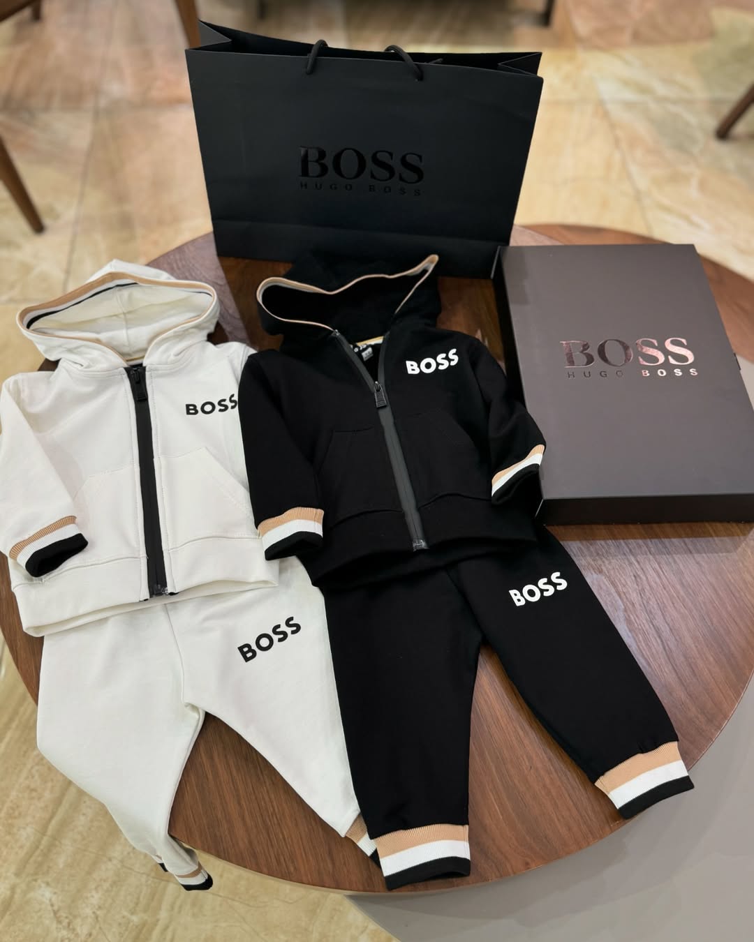 CONJUNTO INFANTIL - HUGO BOSS