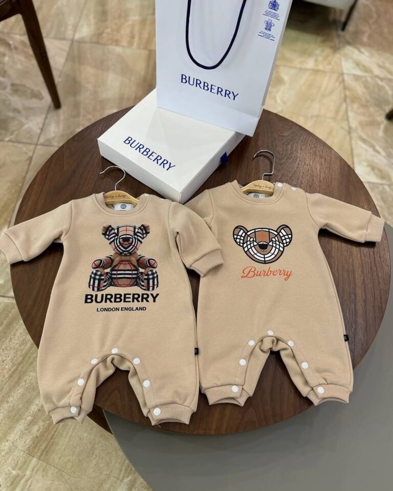 MACACÃO INFANTIL - BURBERRY