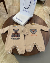 MACACÃO INFANTIL - BURBERRY