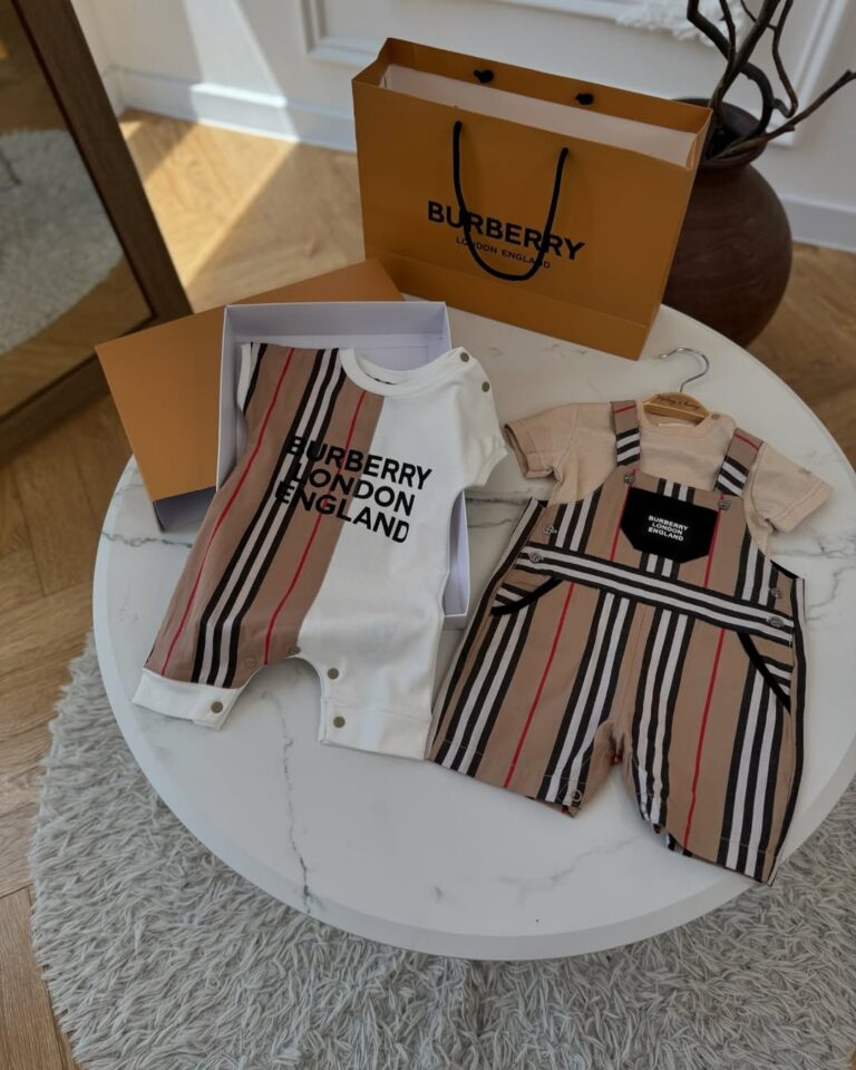 MACACÃO INFANTIL - BURBERRY