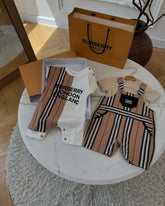 MACACÃO INFANTIL - BURBERRY