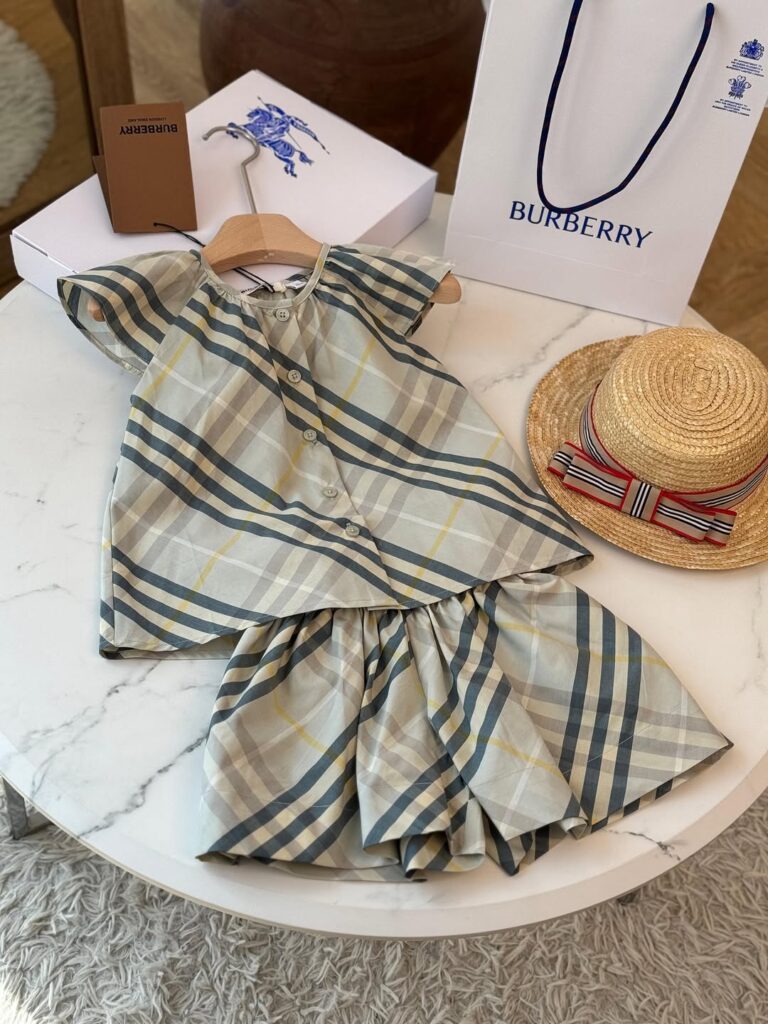 CONJUNTO INFANTIL - BURBERRY