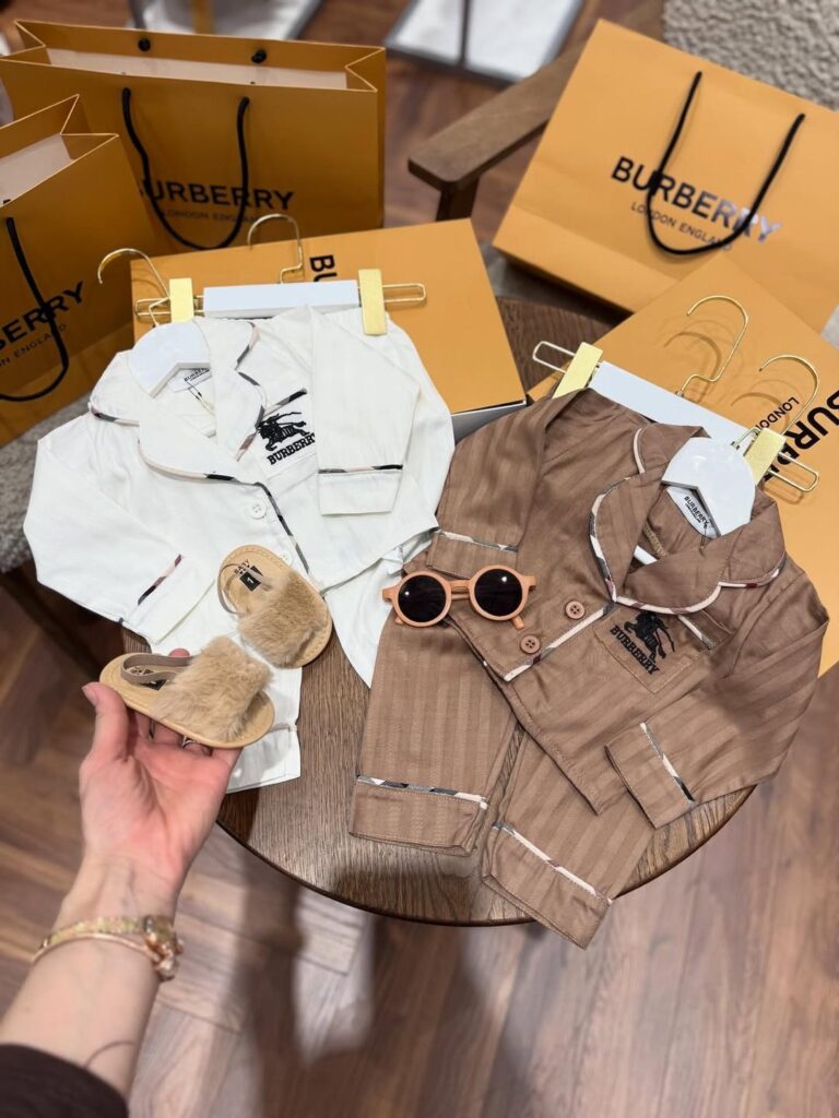 CONJUNTO INFANTIL - BURBERRY