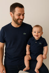 CONJUNTO CAMISETA + BODY LACOSTE (PAI+FILHO)